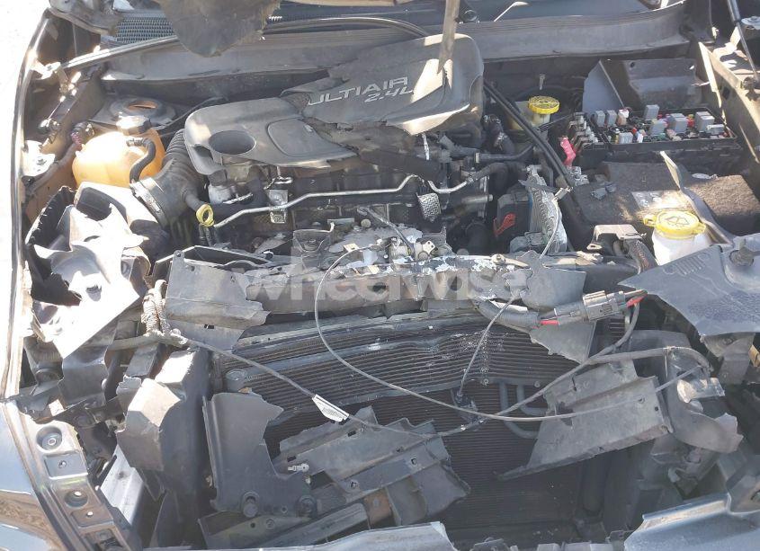 Photo 10 of 2016 Jeep Cherokee LATITUDE (VIN 1C4PJLCB1GW127471)