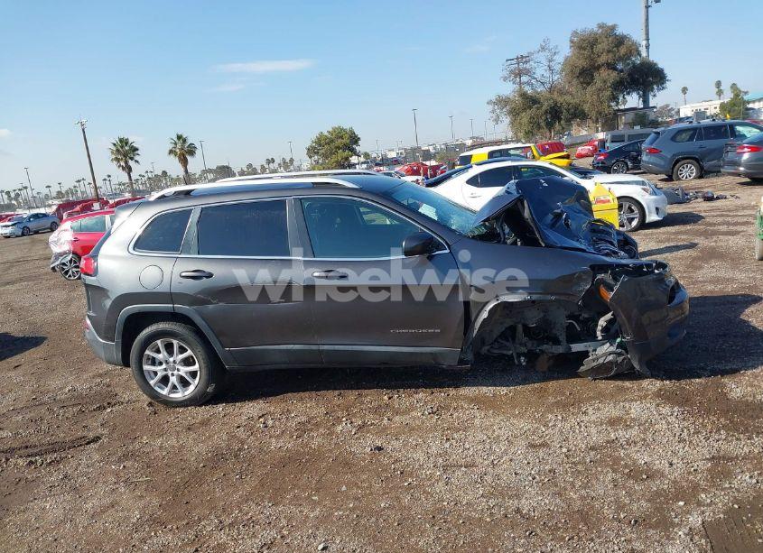 Photo 14 of 2016 Jeep Cherokee LATITUDE (VIN 1C4PJLCB1GW127471)