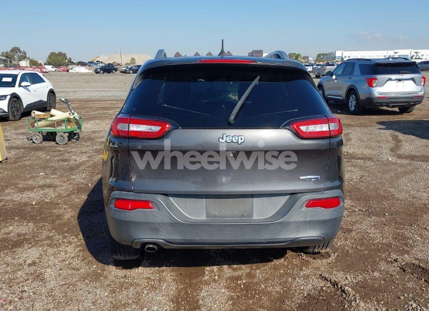 Photo 17 of 2016 Jeep Cherokee LATITUDE (VIN 1C4PJLCB1GW127471)