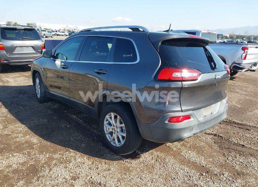Photo 3 of 2016 Jeep Cherokee LATITUDE (VIN 1C4PJLCB1GW127471)