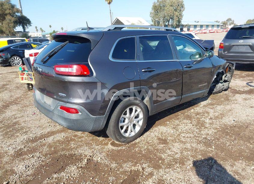 Photo 4 of 2016 Jeep Cherokee LATITUDE (VIN 1C4PJLCB1GW127471)