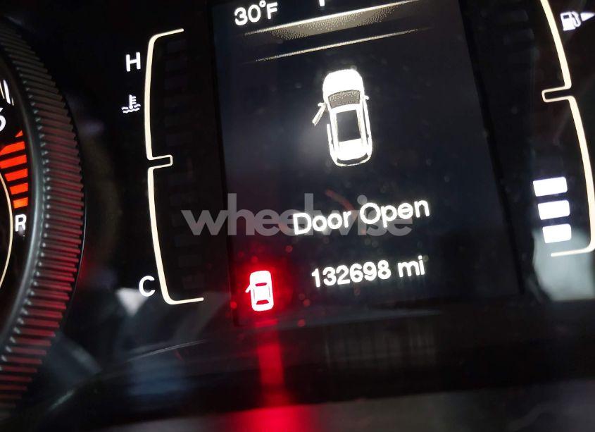 Photo 15 of 2016 Jeep Cherokee 75TH ANNIVERSARY (VIN 1C4PJLCB1GW256777)