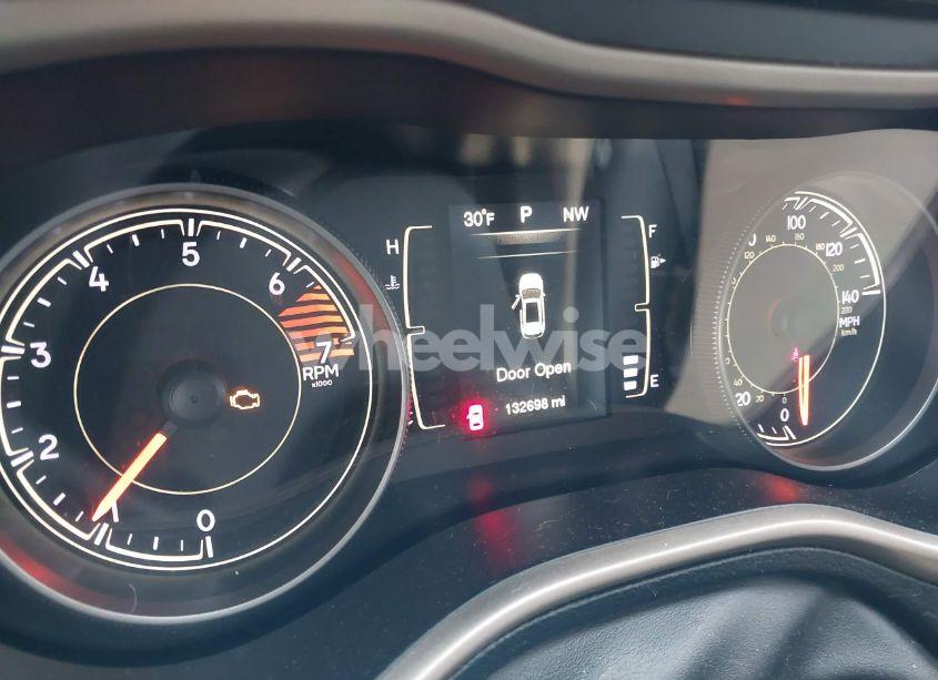 Photo 7 of 2016 Jeep Cherokee 75TH ANNIVERSARY (VIN 1C4PJLCB1GW256777)