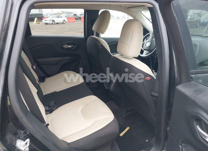 Photo 8 of 2016 Jeep Cherokee 75TH ANNIVERSARY (VIN 1C4PJLCB1GW256777)