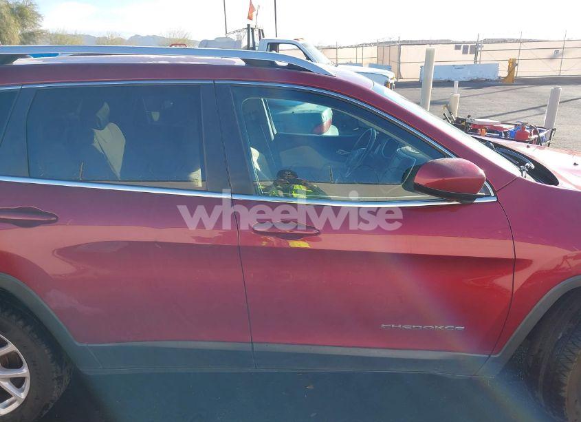 Photo 13 of 2016 Jeep Cherokee LATITUDE (VIN 1C4PJLCB1GW297054)