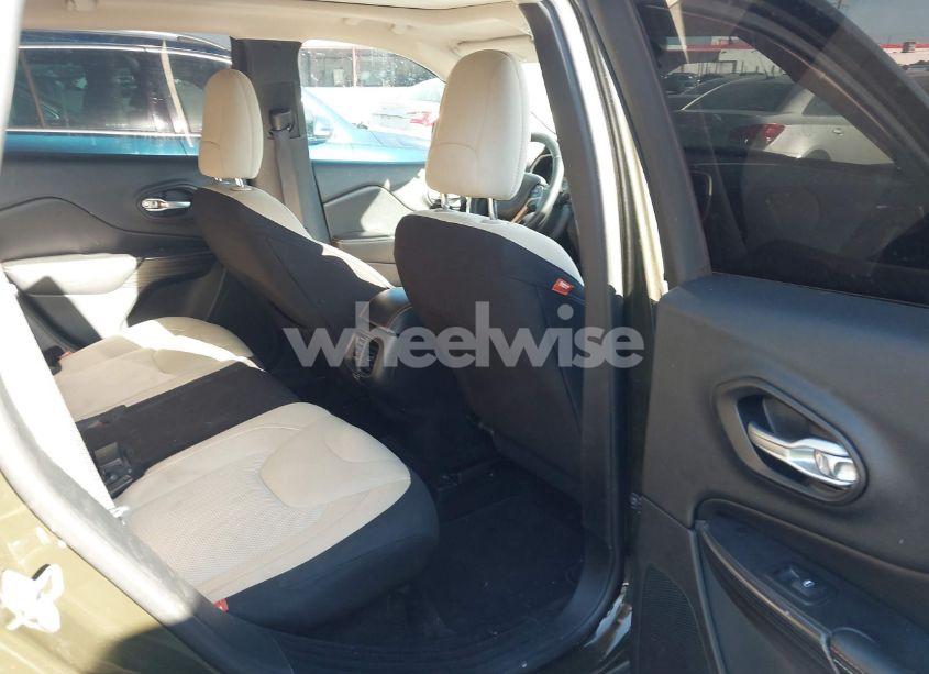 Photo 8 of 2016 Jeep Cherokee 75TH ANNIVERSARY (VIN 1C4PJLCB1GW370696)