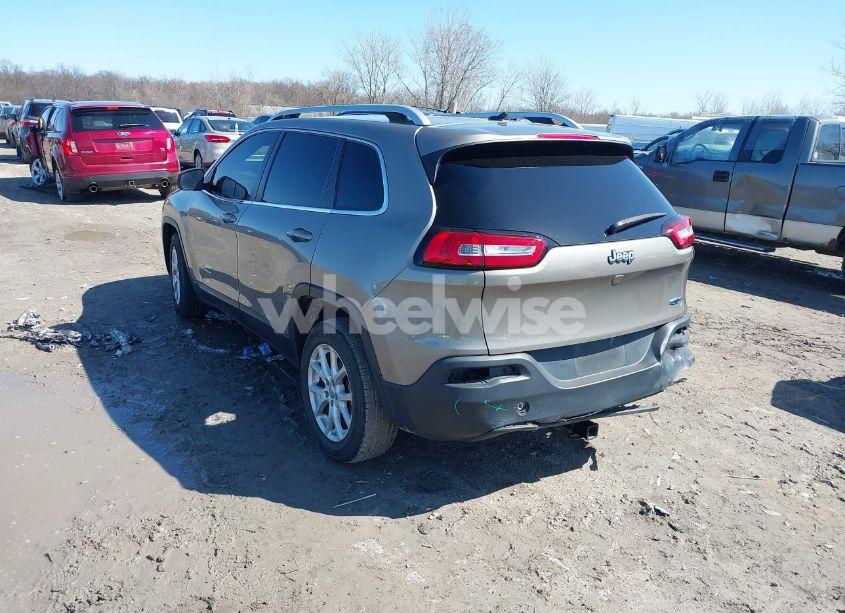 Photo 3 of 2017 Jeep Cherokee LATITUDE FWD (VIN 1C4PJLCB1HW508707)
