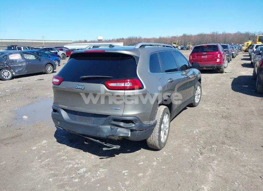 Photo 4 of 2017 Jeep Cherokee LATITUDE FWD (VIN 1C4PJLCB1HW508707)