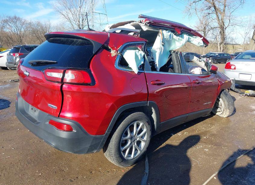 Photo 4 of 2017 Jeep Cherokee LATITUDE FWD (VIN 1C4PJLCB1HW508819)