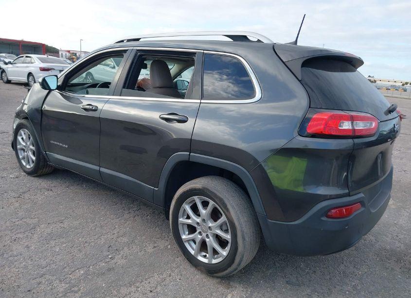 Photo 3 of 2017 Jeep Cherokee LATITUDE FWD (VIN 1C4PJLCB1HW561763)