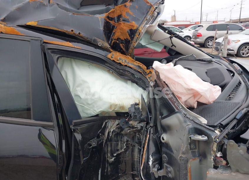 Photo 5 of 2018 Jeep Cherokee LATITUDE FWD (VIN 1C4PJLCB1JD542731)