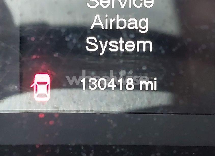 Photo 15 of 2018 Jeep Cherokee LATITUDE FWD (VIN 1C4PJLCB1JD553390)