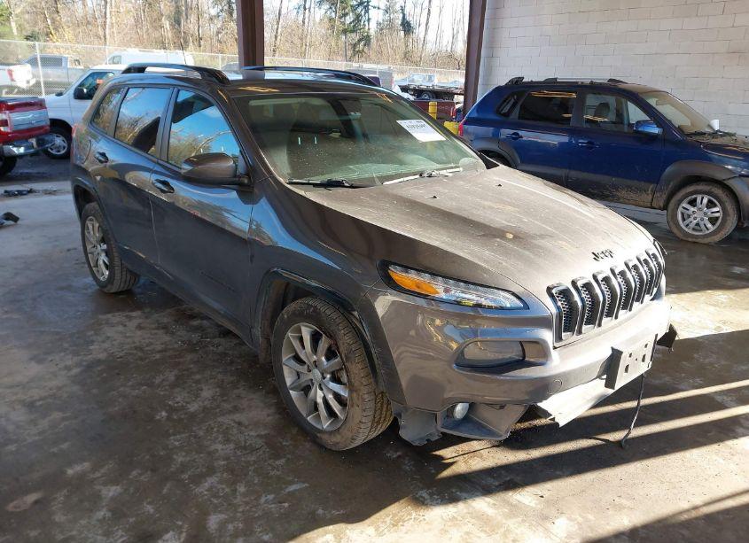 2018 Jeep Cherokee LATITUDE TECH CONNECT FWD (VIN 1C4PJLCB1JD589032) main photo