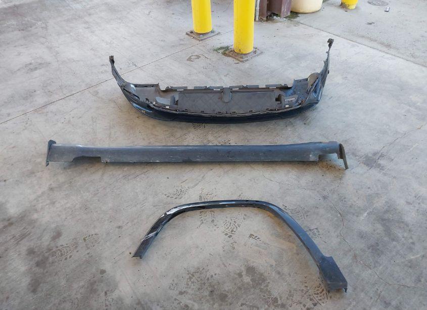 Photo 12 of 2018 Jeep Cherokee LATITUDE TECH CONNECT FWD (VIN 1C4PJLCB1JD589032)