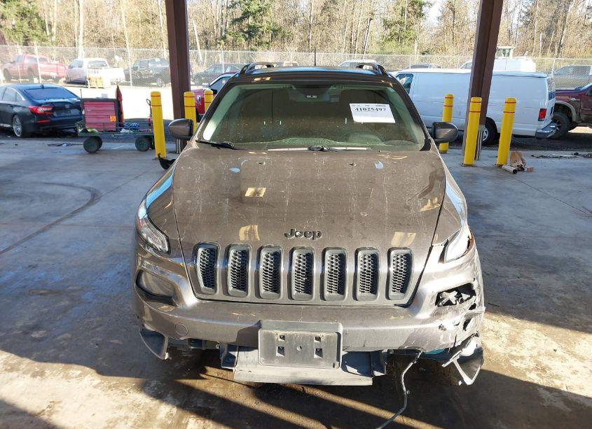 Photo 13 of 2018 Jeep Cherokee LATITUDE TECH CONNECT FWD (VIN 1C4PJLCB1JD589032)