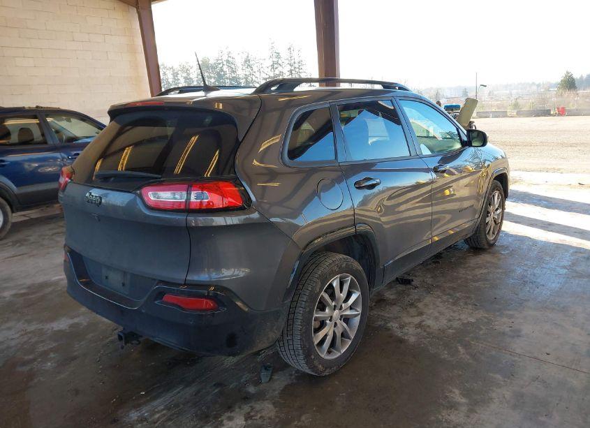 Photo 4 of 2018 Jeep Cherokee LATITUDE TECH CONNECT FWD (VIN 1C4PJLCB1JD589032)