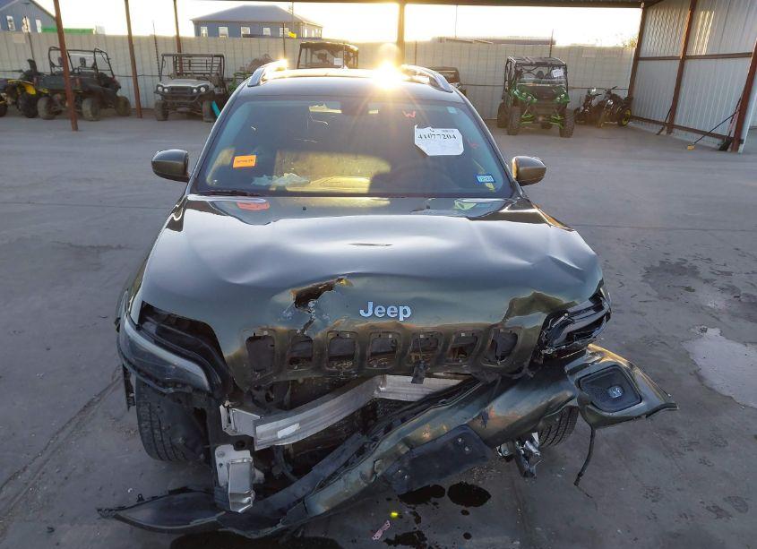 Photo 12 of 2019 Jeep Cherokee LATITUDE (VIN 1C4PJLCB1KD265483)