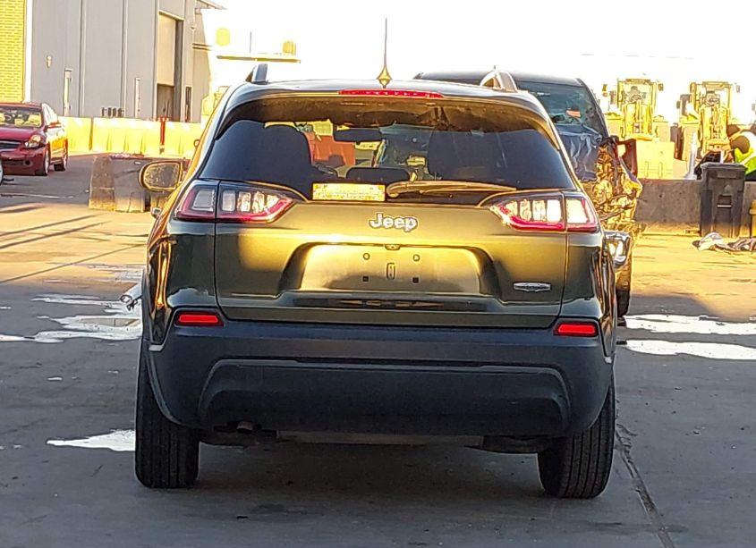 Photo 16 of 2019 Jeep Cherokee LATITUDE (VIN 1C4PJLCB1KD265483)