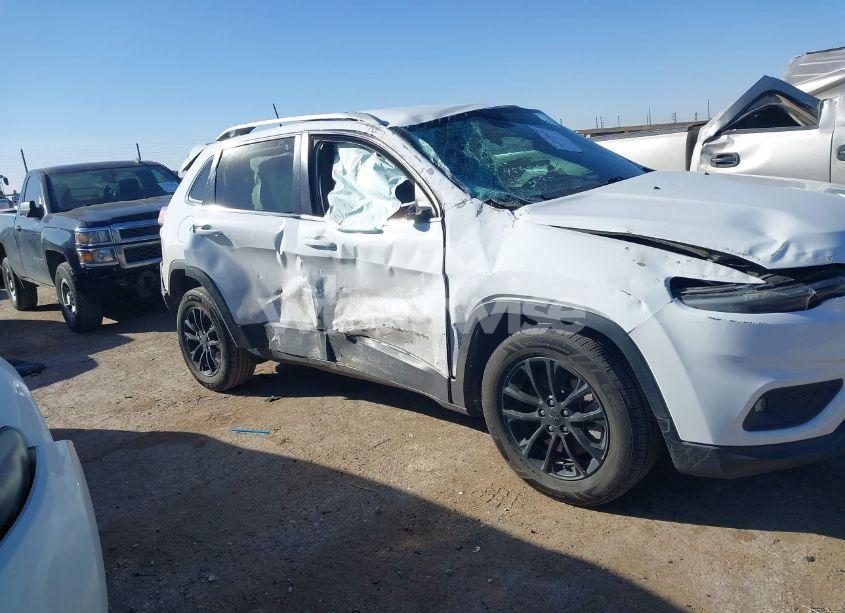 Photo 13 of 2019 Jeep Cherokee LATITUDE FWD (VIN 1C4PJLCB1KD269646)
