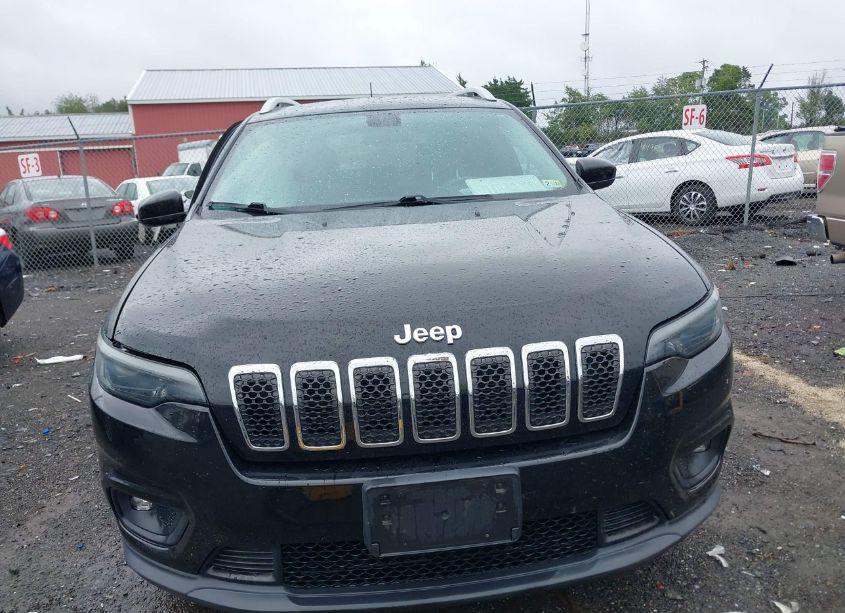 Photo 12 of 2019 Jeep Cherokee LATITUDE FWD (VIN 1C4PJLCB1KD326542)