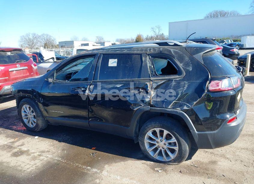 Photo 14 of 2020 Jeep Cherokee LATITUDE FWD (VIN 1C4PJLCB1LD525088)