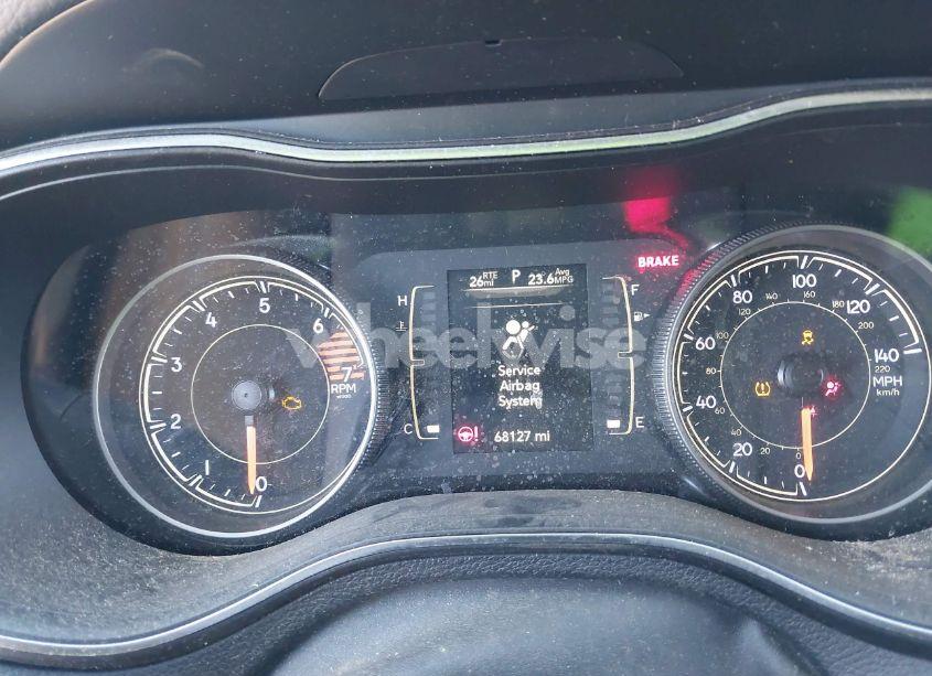 Photo 7 of 2020 Jeep Cherokee LATITUDE FWD (VIN 1C4PJLCB1LD525088)