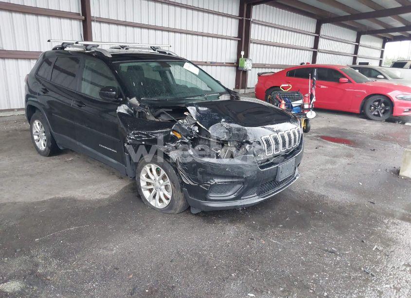2020 Jeep Cherokee LATITUDE FWD (VIN 1C4PJLCB1LD535765) main photo