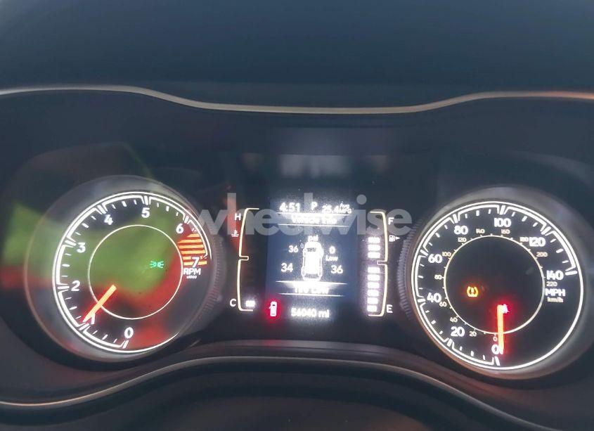 Photo 7 of 2020 Jeep Cherokee LATITUDE FWD (VIN 1C4PJLCB1LD535765)