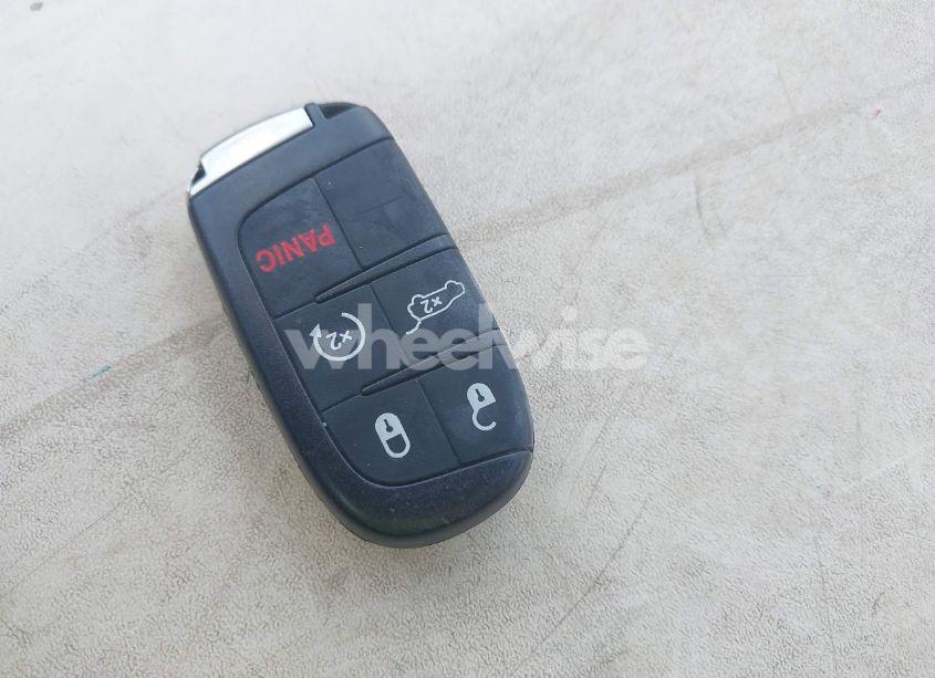 Photo 11 of 2014 Jeep Cherokee LATITUDE (VIN 1C4PJLCB2EW231206)