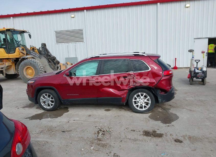 Photo 13 of 2015 Jeep Cherokee LATITUDE (VIN 1C4PJLCB2FW572896)