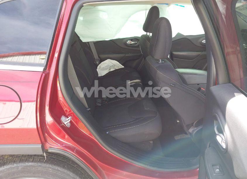 Photo 8 of 2015 Jeep Cherokee LATITUDE (VIN 1C4PJLCB2FW572896)