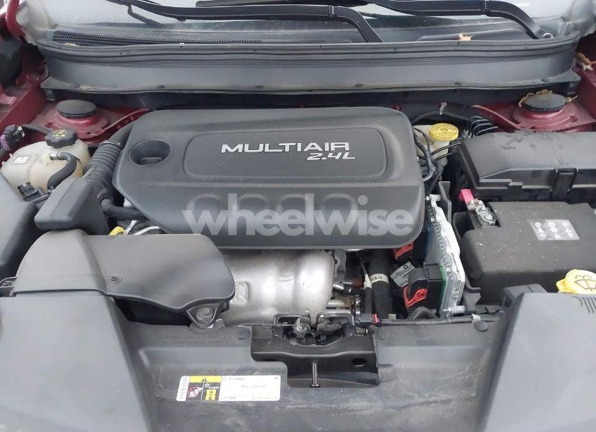 Photo 10 of 2015 Jeep Cherokee LATITUDE (VIN 1C4PJLCB2FW712476)