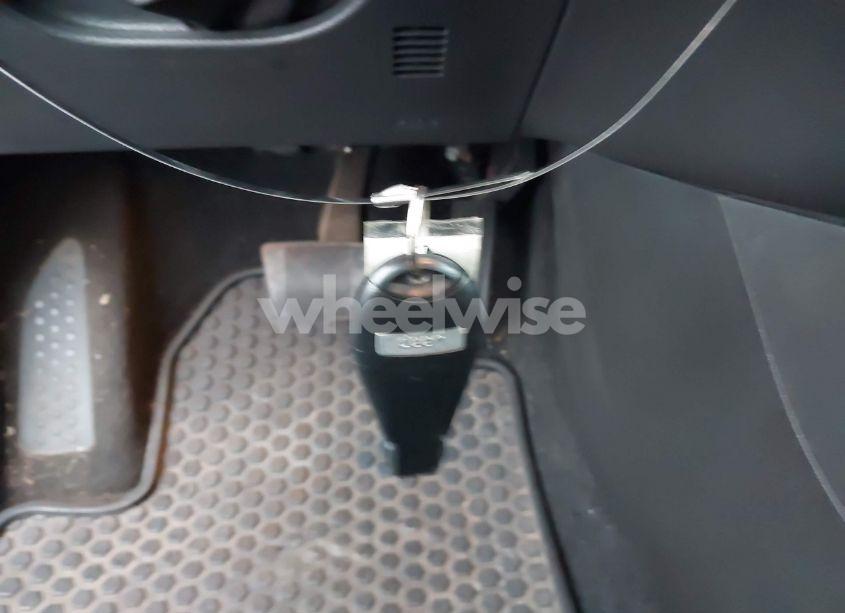 Photo 11 of 2015 Jeep Cherokee LATITUDE (VIN 1C4PJLCB2FW712476)