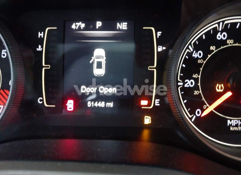 Photo 15 of 2015 Jeep Cherokee LATITUDE (VIN 1C4PJLCB2FW712476)