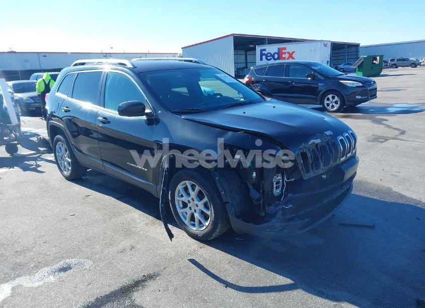 2015 Jeep Cherokee LATITUDE (VIN 1C4PJLCB2FW720335) main photo
