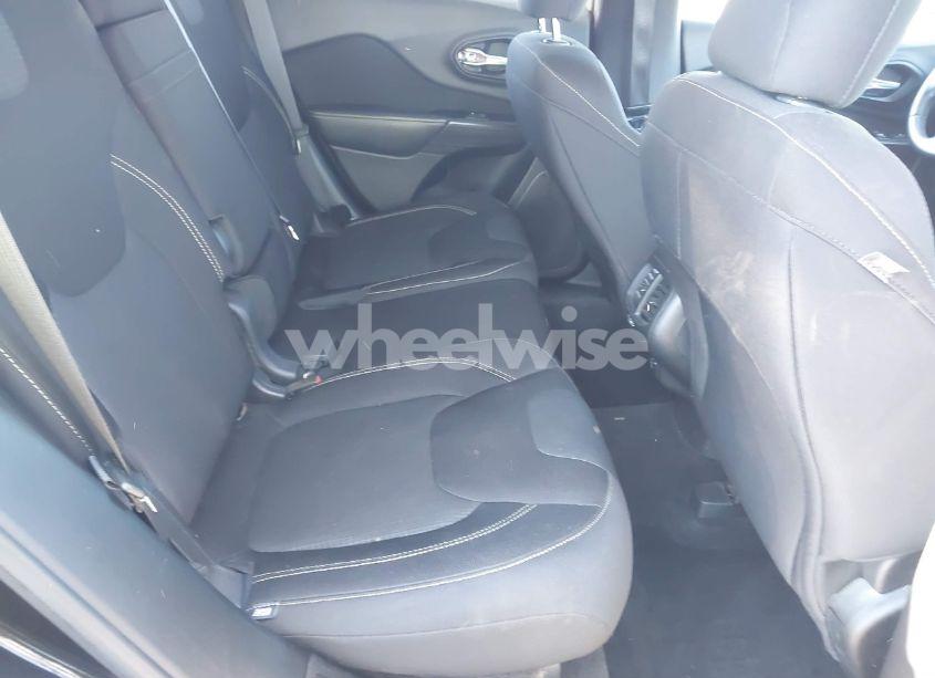 Photo 8 of 2015 Jeep Cherokee LATITUDE (VIN 1C4PJLCB2FW720335)