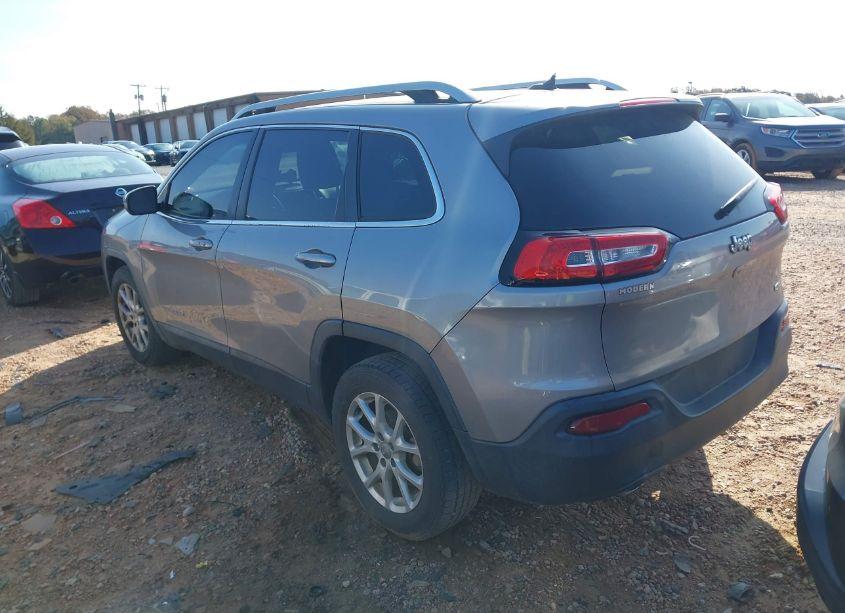 Photo 3 of 2015 Jeep Cherokee LATITUDE (VIN 1C4PJLCB2FW730931)