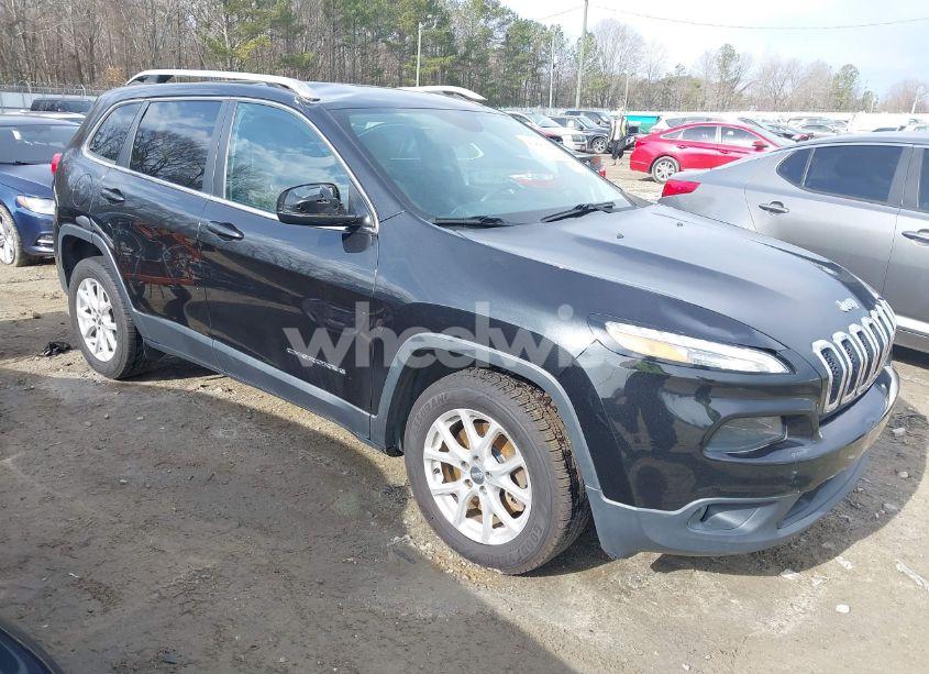 2015 Jeep Cherokee LATITUDE (VIN 1C4PJLCB2FW783001) main photo