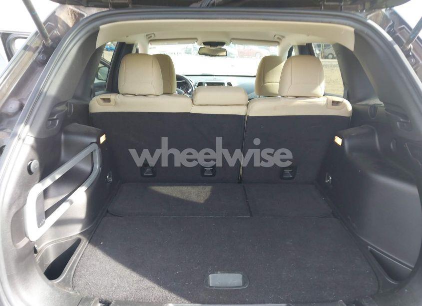 Photo 17 of 2015 Jeep Cherokee LATITUDE (VIN 1C4PJLCB2FW783001)