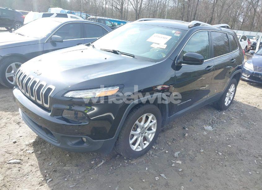 Photo 2 of 2015 Jeep Cherokee LATITUDE (VIN 1C4PJLCB2FW783001)