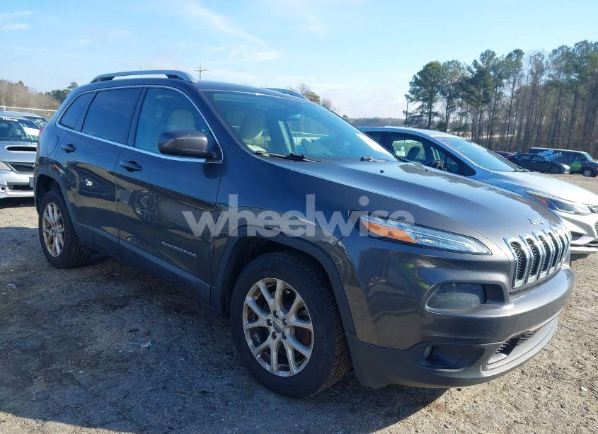 2016 Jeep Cherokee LATITUDE (VIN 1C4PJLCB2GW209614) main photo