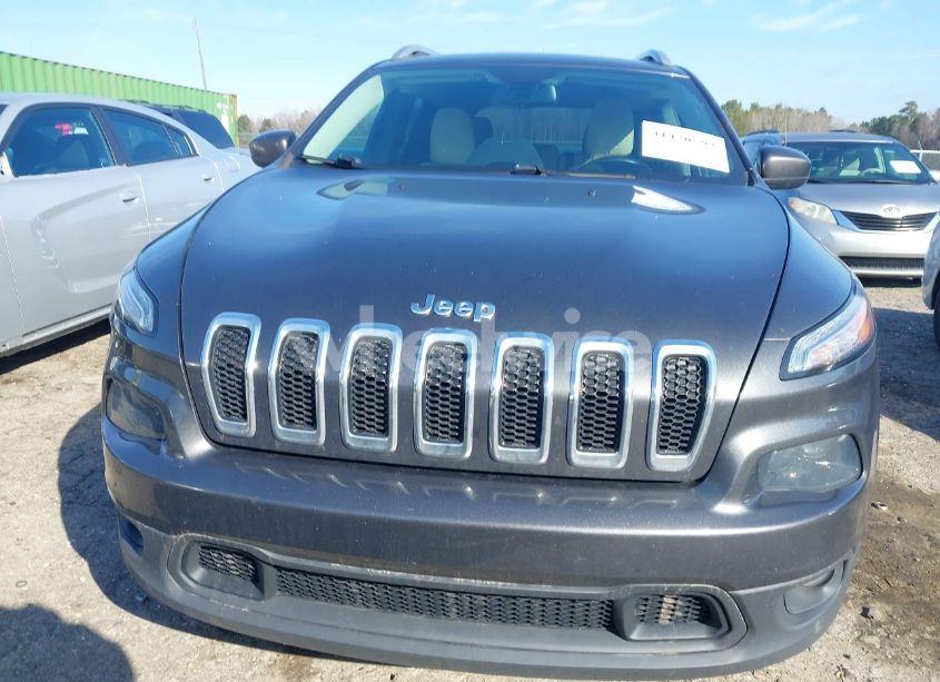 Photo 12 of 2016 Jeep Cherokee LATITUDE (VIN 1C4PJLCB2GW209614)