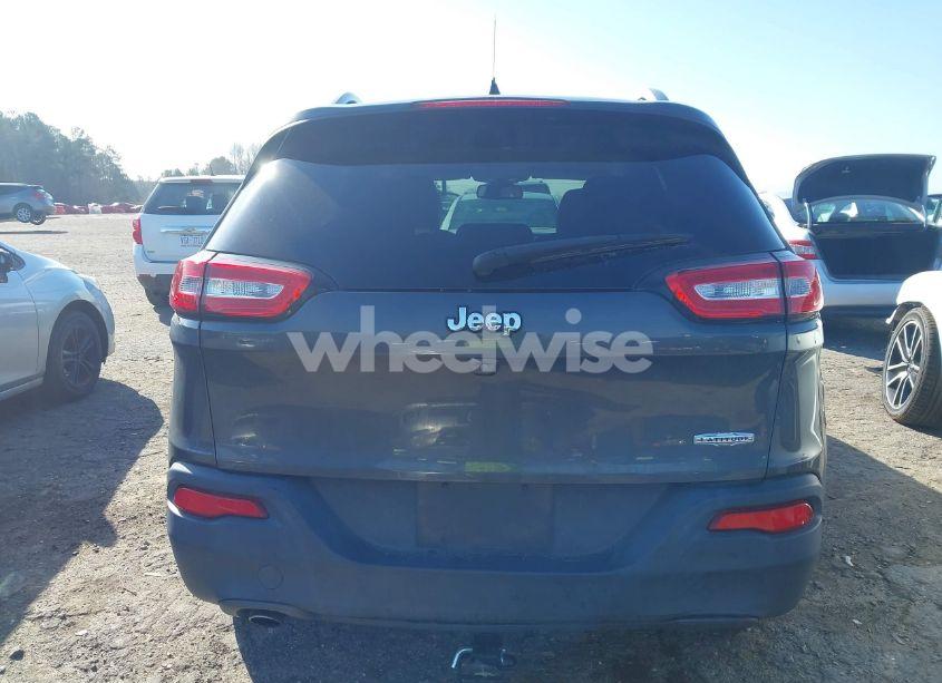 Photo 16 of 2016 Jeep Cherokee LATITUDE (VIN 1C4PJLCB2GW209614)