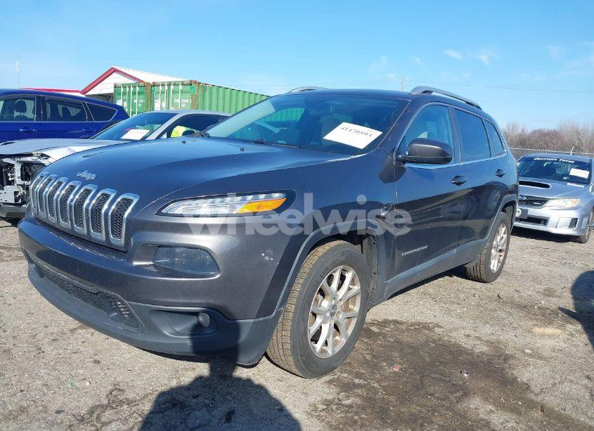 Photo 2 of 2016 Jeep Cherokee LATITUDE (VIN 1C4PJLCB2GW209614)