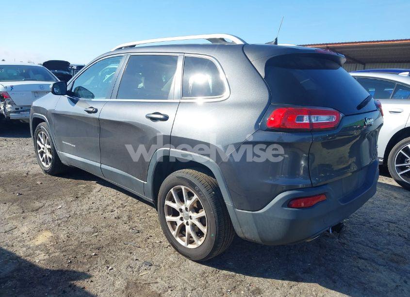Photo 3 of 2016 Jeep Cherokee LATITUDE (VIN 1C4PJLCB2GW209614)