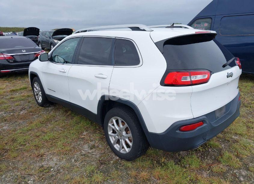 Photo 3 of 2016 Jeep Cherokee LATITUDE (VIN 1C4PJLCB2GW216272)