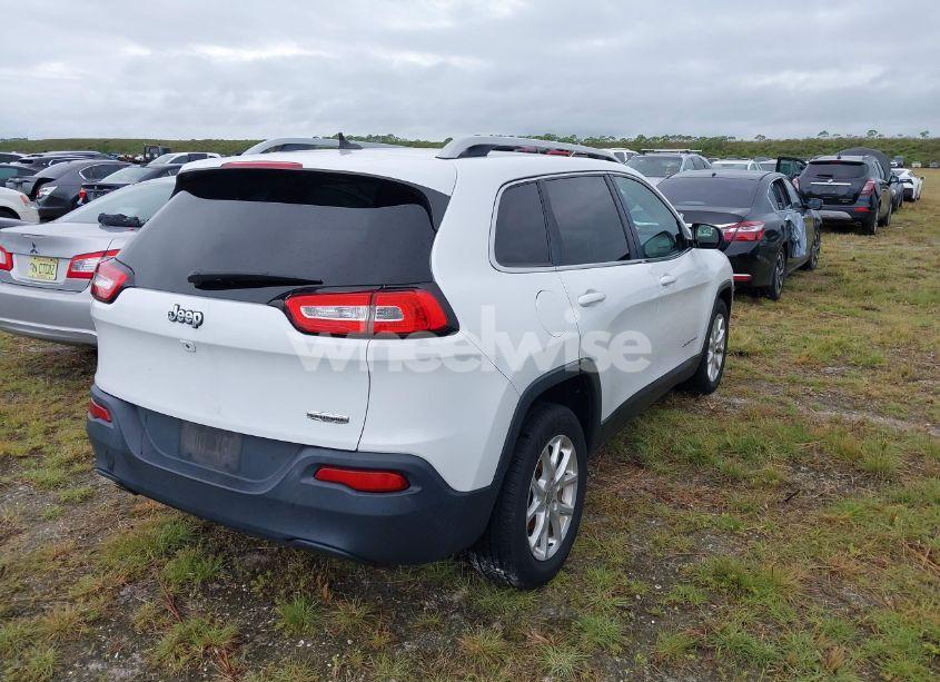 Photo 4 of 2016 Jeep Cherokee LATITUDE (VIN 1C4PJLCB2GW216272)