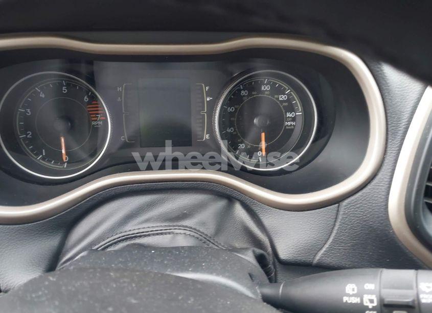 Photo 7 of 2016 Jeep Cherokee LATITUDE (VIN 1C4PJLCB2GW216272)