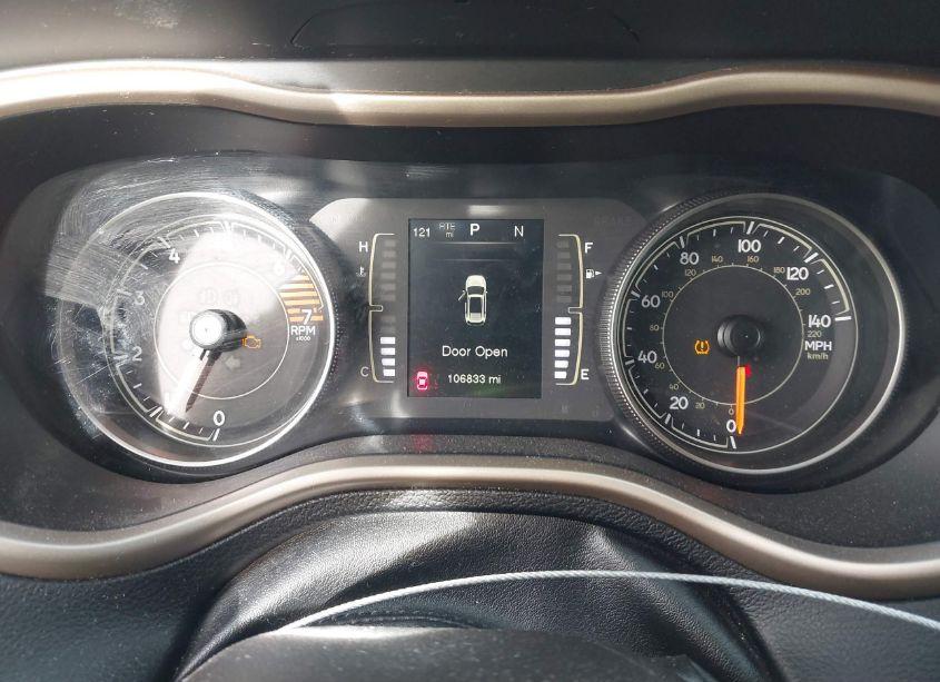 Photo 7 of 2016 Jeep Cherokee 75TH ANNIVERSARY (VIN 1C4PJLCB2GW256500)