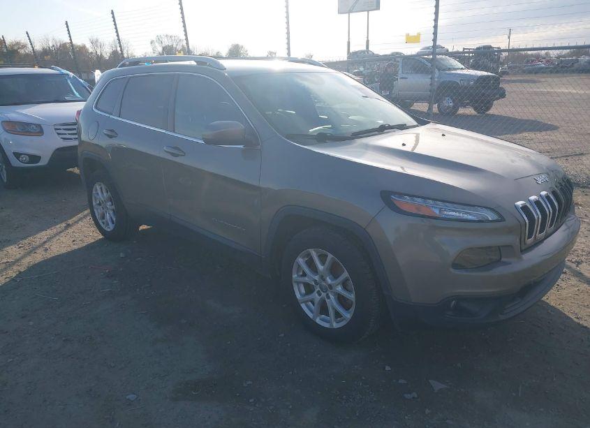 2016 Jeep Cherokee LATITUDE (VIN 1C4PJLCB2GW259090) main photo